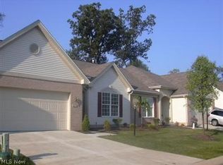 1828 Southpoint Cir NE, Canton, OH 44714
