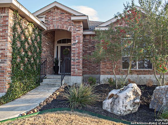 3rd image of 3133 Soledad Ln