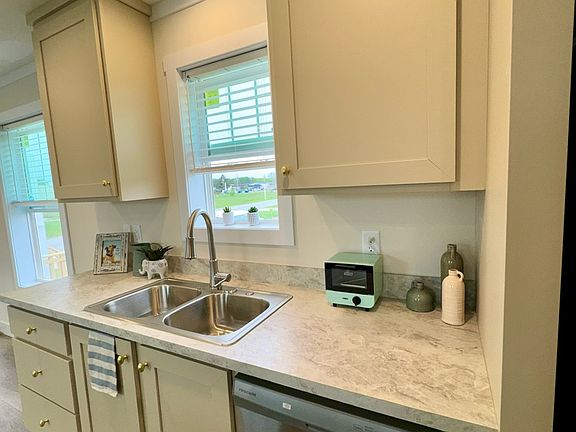 5th image of 107 Crystal Falls Rd
