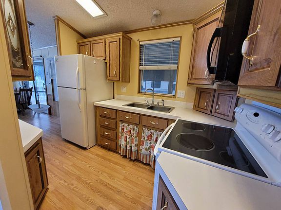 4th image of 3390 Gandy Blvd #527