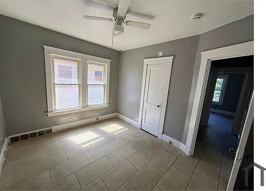 12523 Locke Ave #UPPER — Photo 6