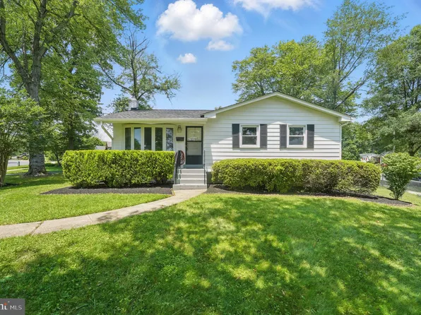 4417 Renn St, Rockville, MD 20853