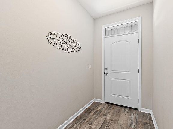 3rd image of 354 Fir Ave