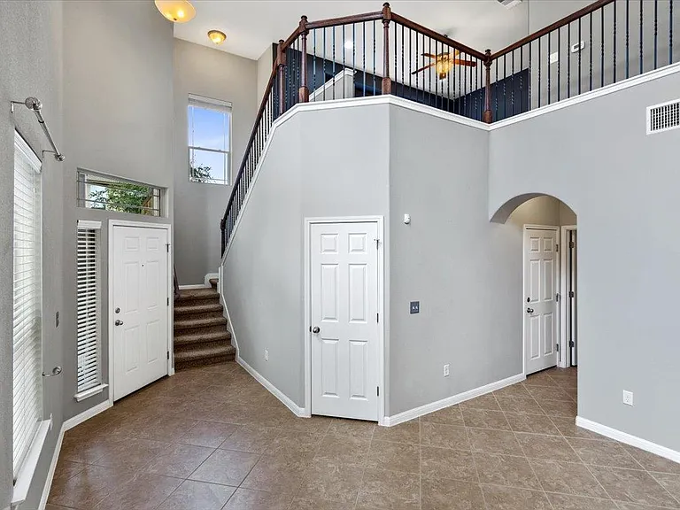 9413 Tanager Way — Photo 4