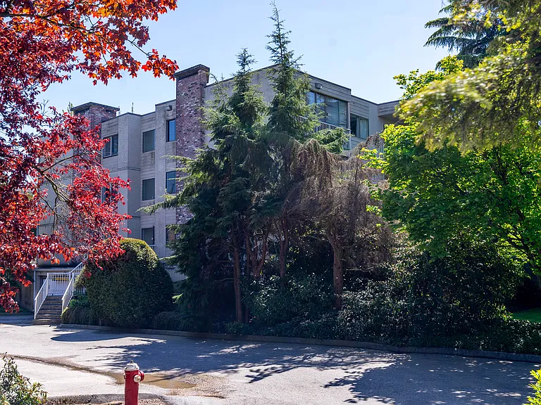 8040 Blundell Rd — Photo 29