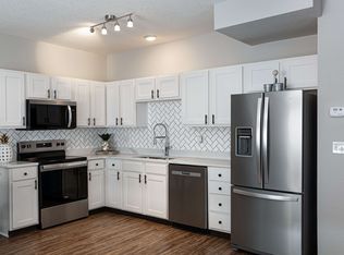 PineCrest Townhomes, Olathe, KS 66062