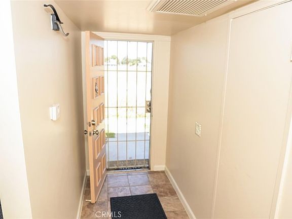 4th image of 43618 Stanridge Ave