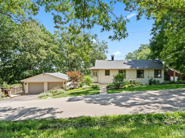 35W646 Rose Ave, Saint Charles, IL 60174