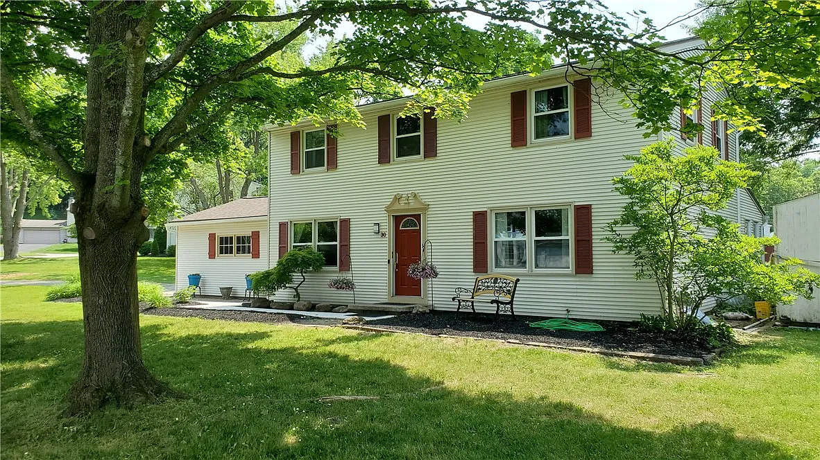 30 Maple Leaf Cir photo 1