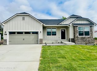 665 E Ripatti Way, Hayden Lake, ID 83835