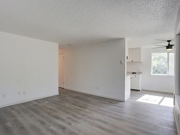 2nd image of 10225 To 10257 Ne Fremont St #10231