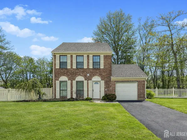 32 Rice Run, East Brunswick, NJ 08816