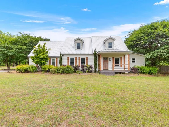 104 Buckingham Pl, Perry, GA 31069