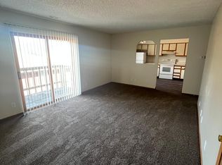2946 N 53rd St #4, Lincoln, NE 68504