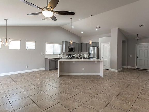 3rd image of 3124 Fontana Colony Ct