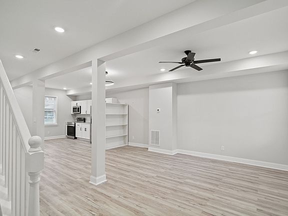 3rd image of 4909 Cordelia Ave