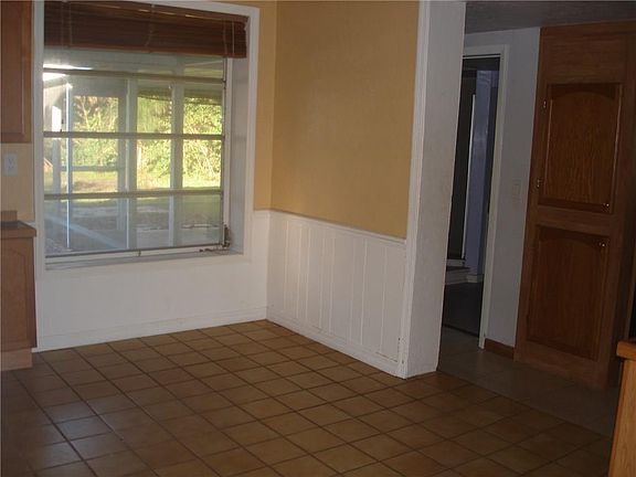5th image of 2079 36th Ave