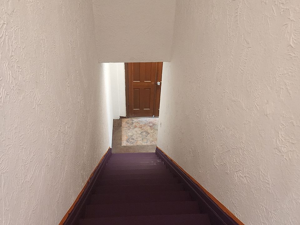 1st image of 516-518 W Lexington Dr #B