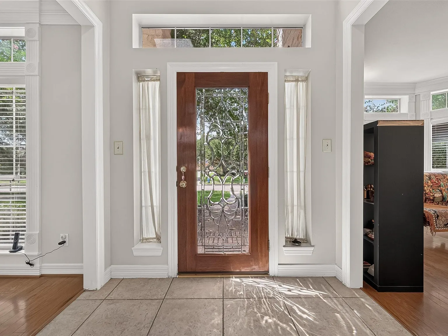 4 bed, 3.5 bath, 3335 sqft, $3,350 — Photo 4