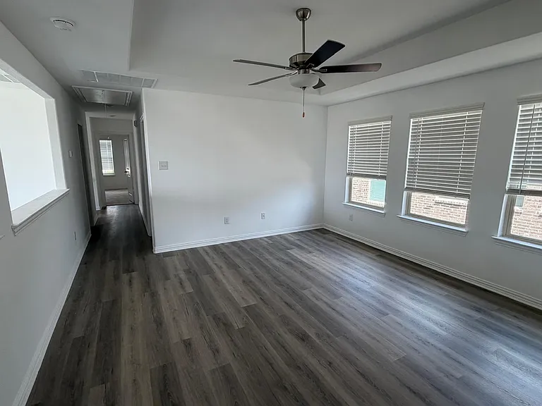 2517 Maplehurst Dr — Photo 38