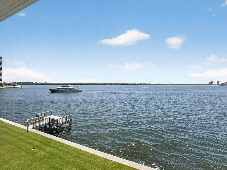 52 Yacht Club Dr #305 — Photo 45