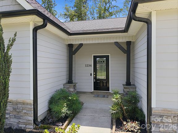 3rd image of 1234 Stonewyck Dr