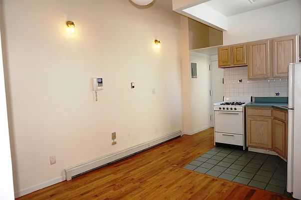 Rented by J Misrahi Realty Corp | media 23