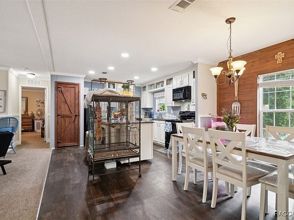 5th image of 1606 E Amberjack Dr