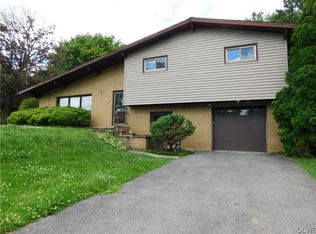 3709 Magnolia Dr, Northampton, PA 18067