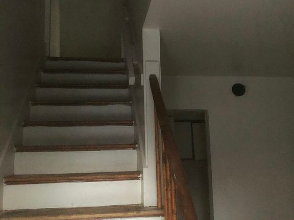 5th image of 4024 Prescott Ave