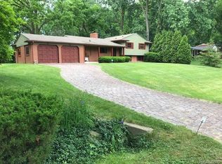 6415 Elmoor Dr, Troy, MI 48098
