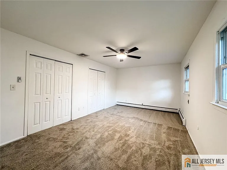 742 Grove Ave — Photo 39