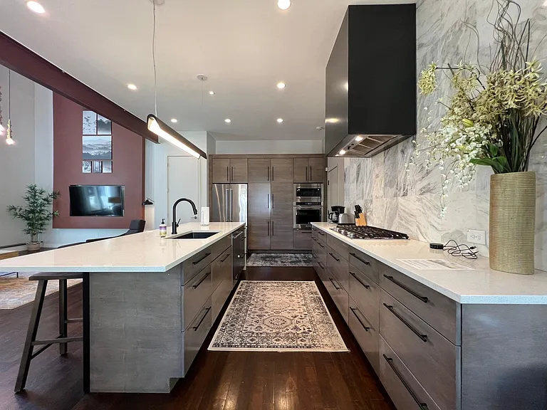 504 Morgan St NE — Photo 15