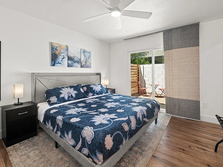 1110 E Polk St #1 — Photo 1
