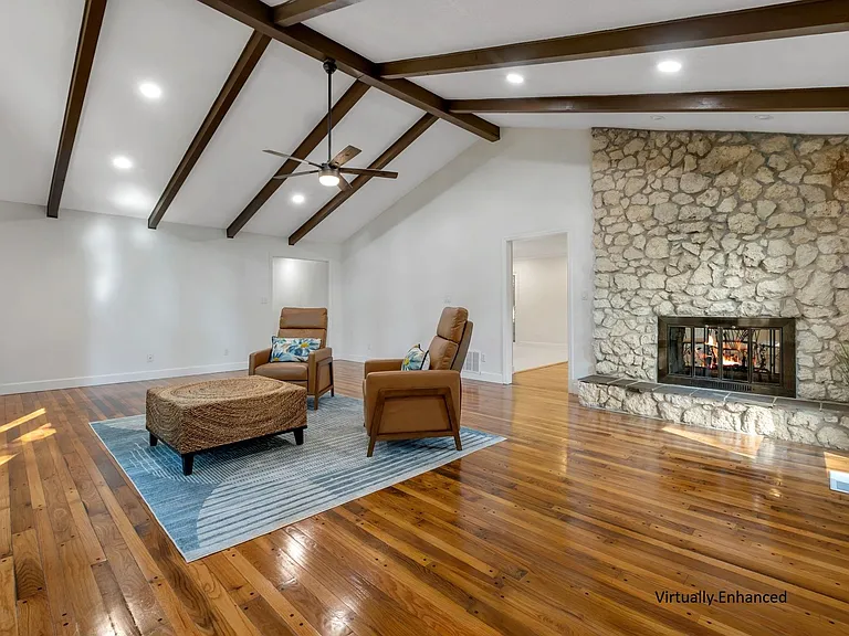 7916 Skipper Ln — Photo 5