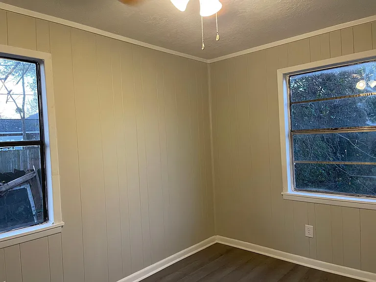 612 W Buena Vista Ave #1 — Photo 6