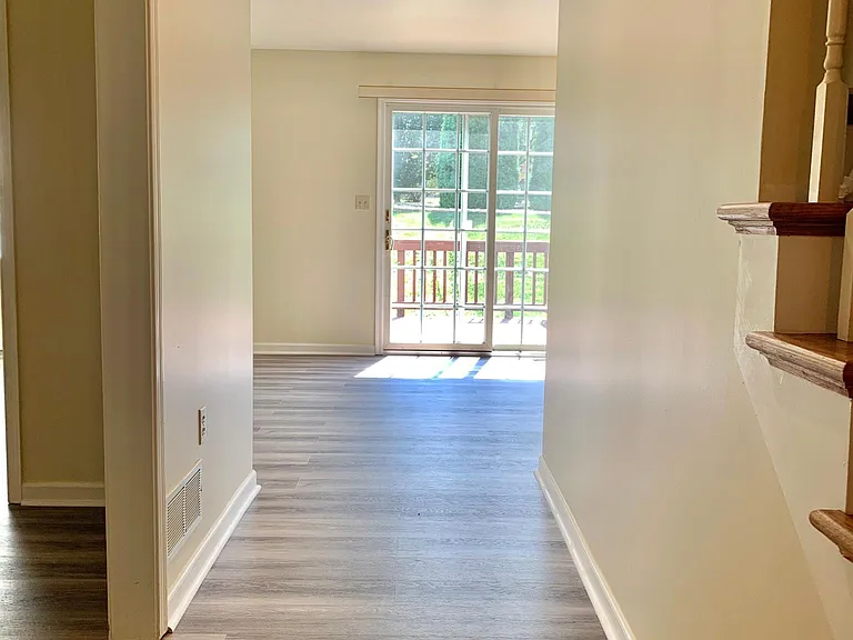 4069 Darius Dr — Photo 3
