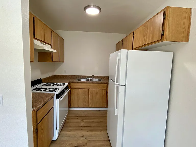 Villa Hermosa Apartments — Photo 29