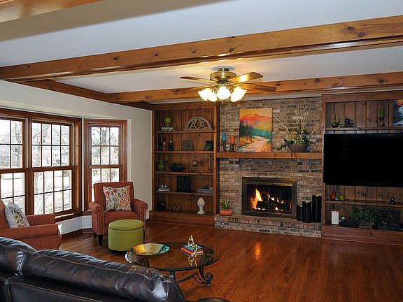 Spacious family room