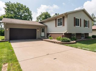 368 N Henry St, Walcott, IA 52773