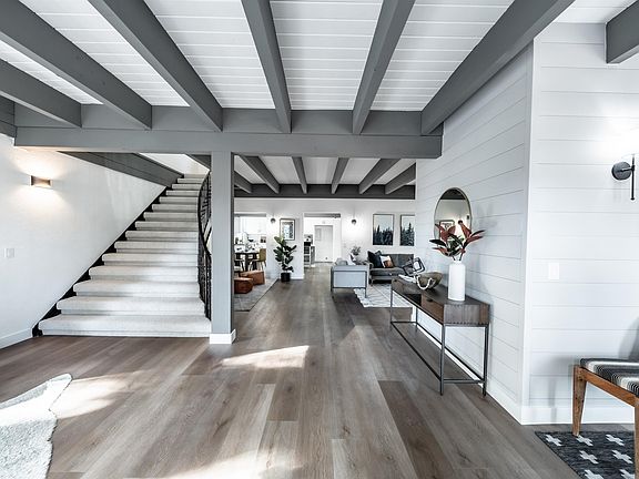 4th image of 221 Carnelian Bay Ave