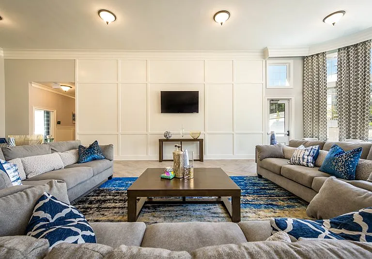 Aspen Regency — Photo 21