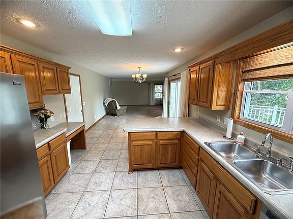 2nd image of 34 Bandy Dr