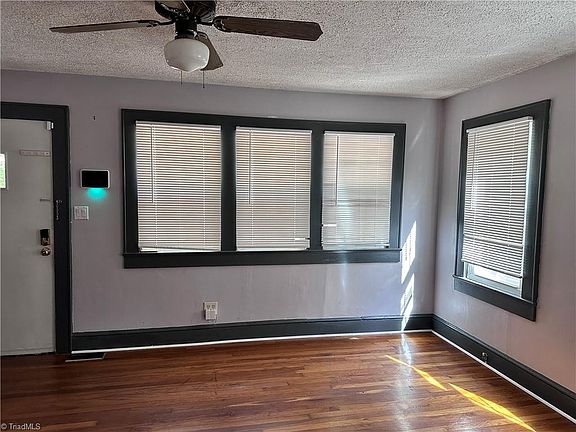 5th image of 516 Rosewood Dr