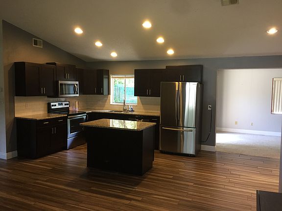 4th image of 8420 Bark Ct