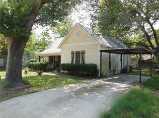 608 E 9th St, Kemp, TX 75143