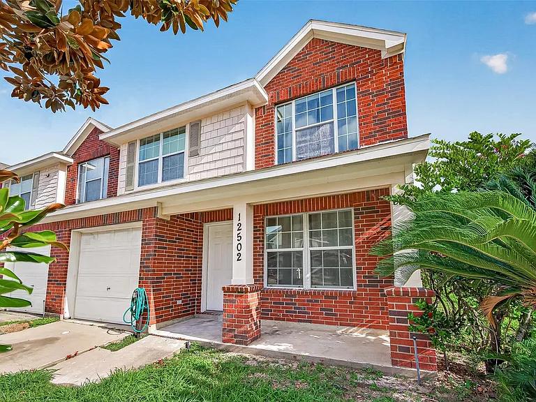 12502 Venus Park Ln — Photo 2