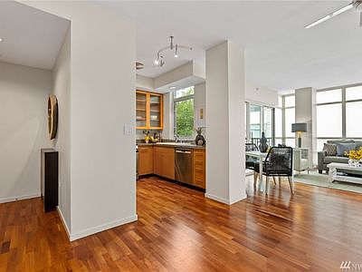 2nd image of 1188 106th Ave NE APT 421