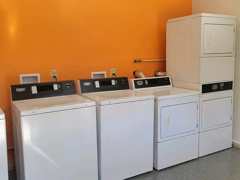 Rosemont Garden Apartments — Photo 10