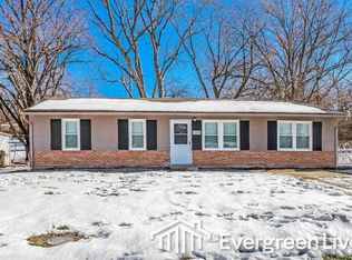 5201 Palmer Dr, Kansas City, MO 64129